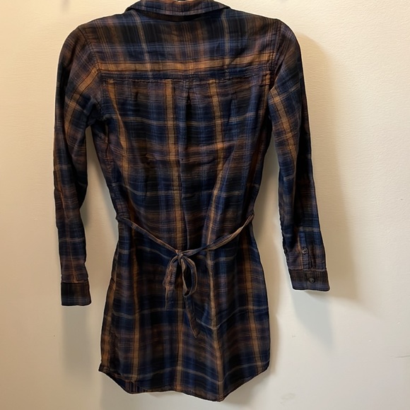 Plaid Dress - Picture 4 of 6